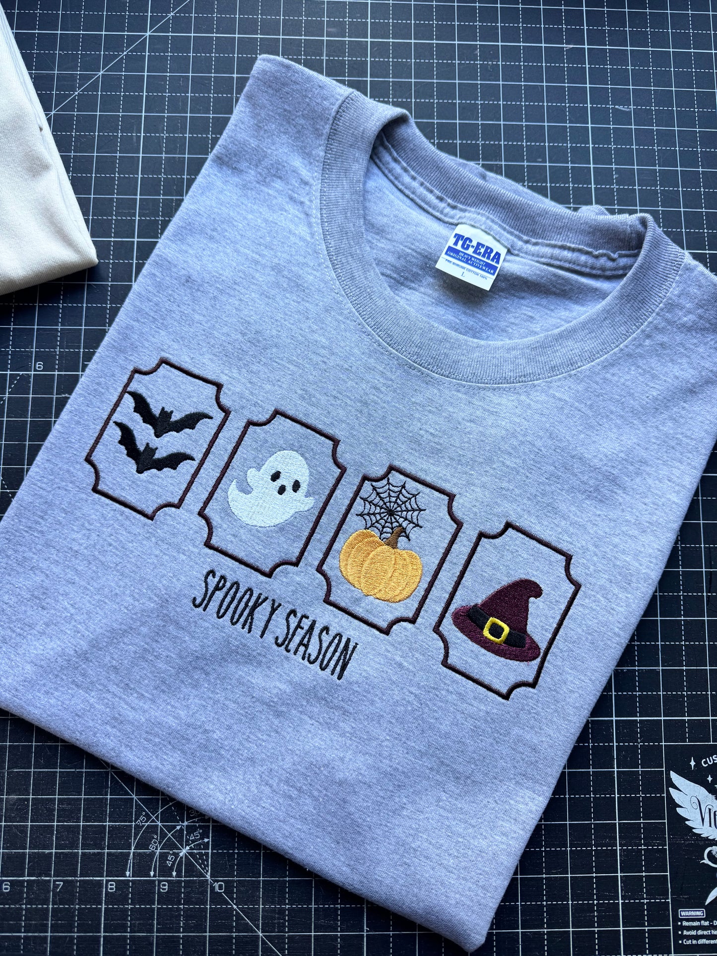 **CREWNECK** Spooky Season Frame
