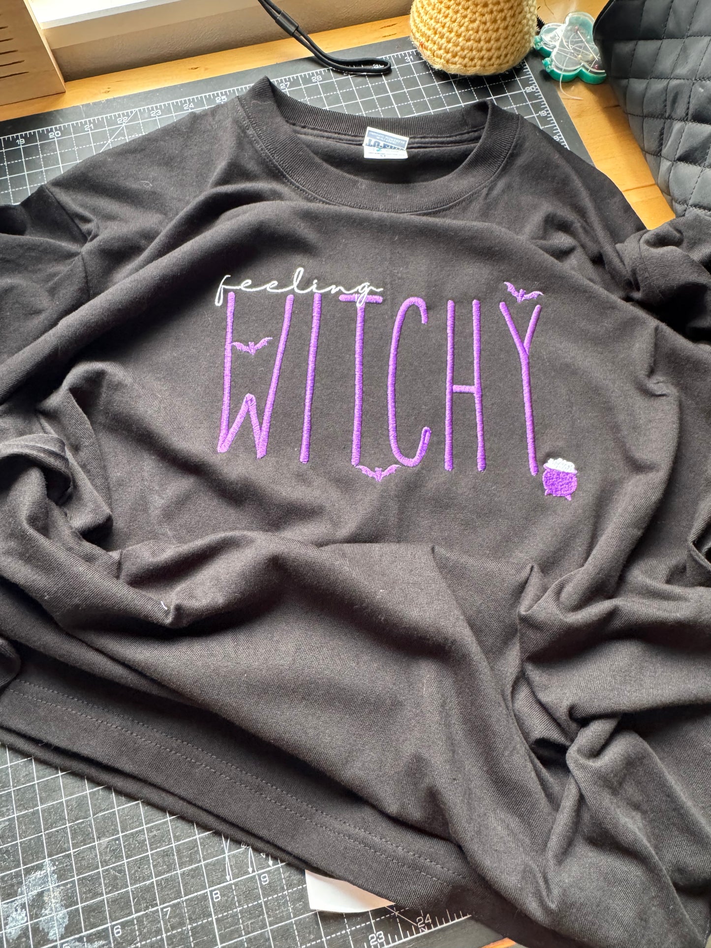 **TSHIRT**Feeling witchy